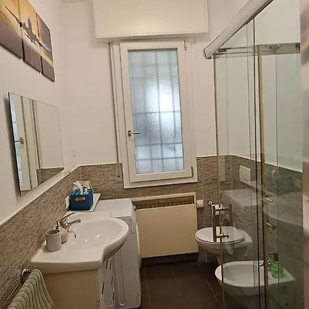 Airport Aeroporto Bologna * Lippo